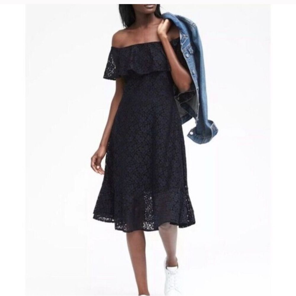 Banana Republic Strapless Black Lace Dress size 0